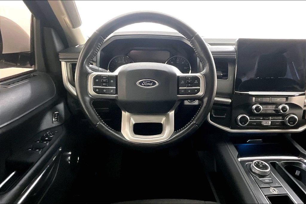 Used 2024 Ford Expedition XLT RWD image 8