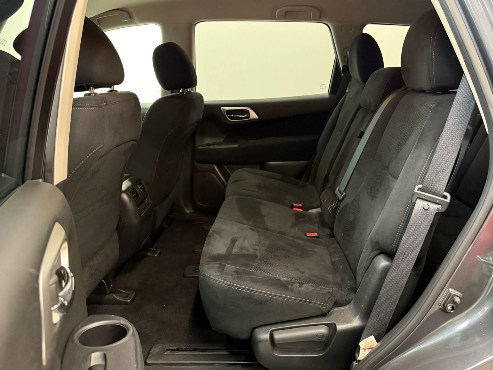 Used 2014 Nissan Pathfinder SV FWD image 19
