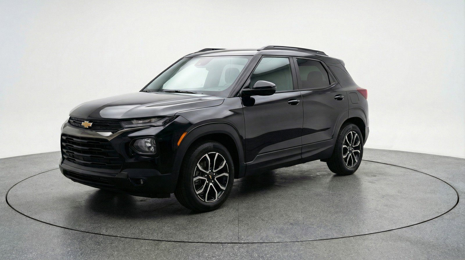 Used 2025 Chevrolet TrailBlazer LT image 3