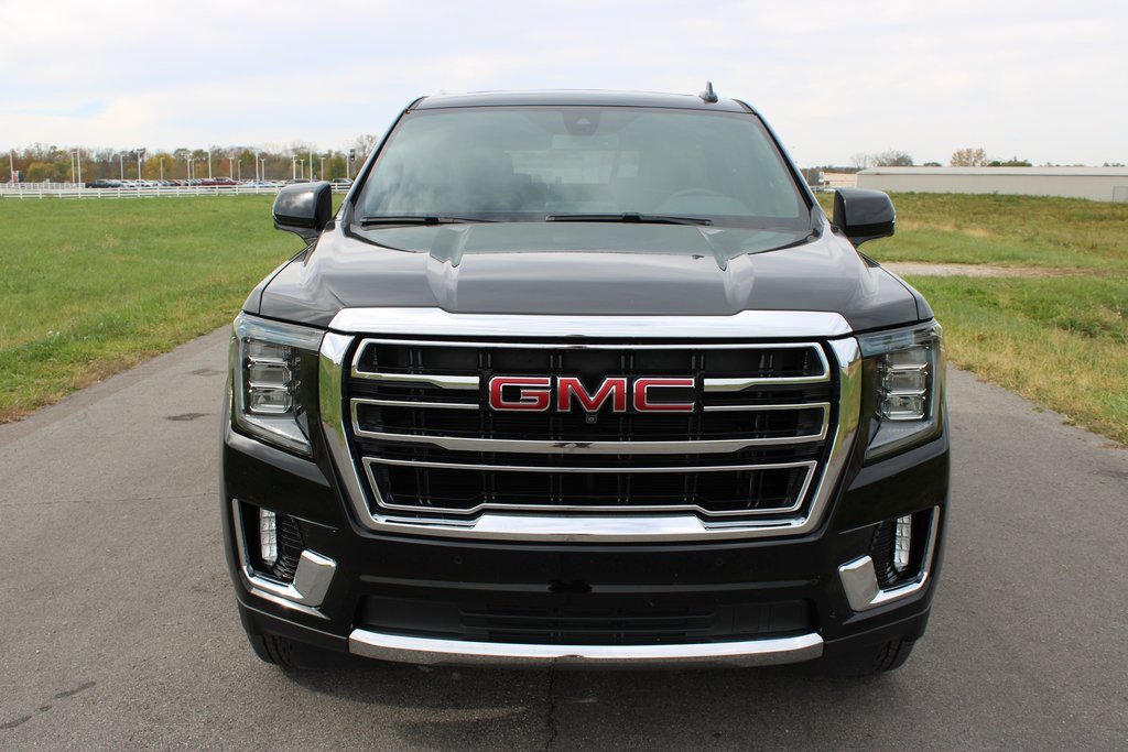 Used 2021 GMC Yukon SLT w/ SLT Premium Package image 2