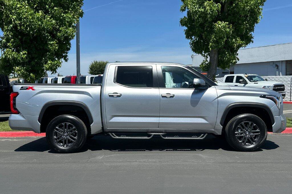 Used 2025 Toyota Tundra SR5 w/ SR5 Convenience Package AWD/4WD image 3