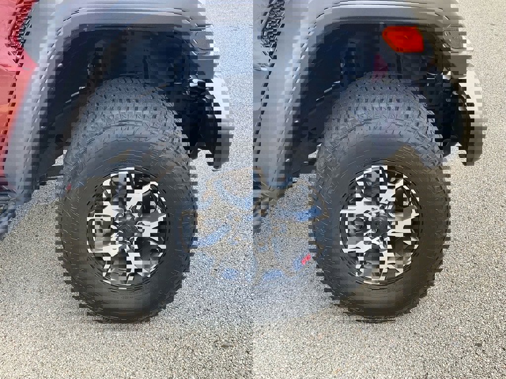 Used 2021 Jeep Wrangler Unlimited Rubicon image 25