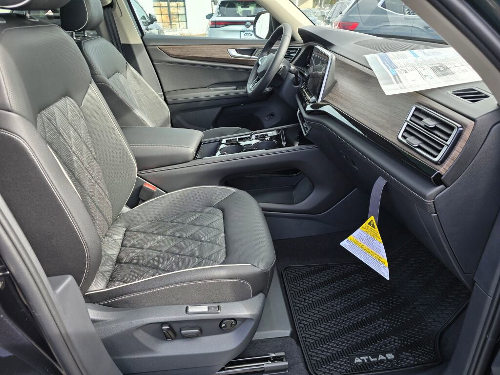 New 2026 Volkswagen Atlas SEL Premium R-Line image 33