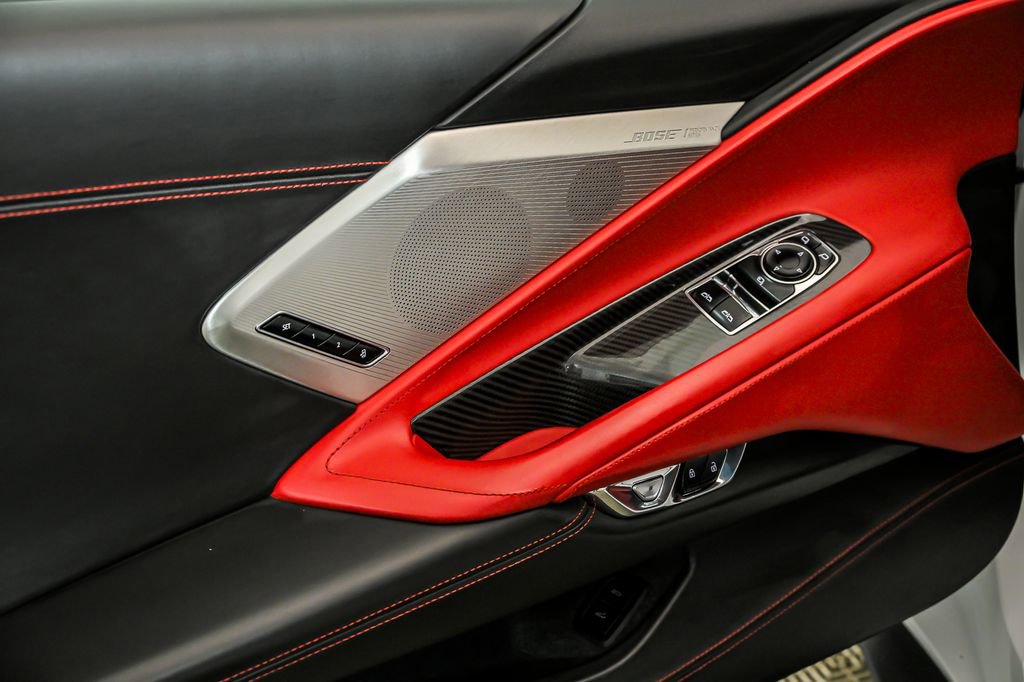Used 2021 Chevrolet Corvette Stingray Premium Cpe w/ Z51 Performance Package image 11