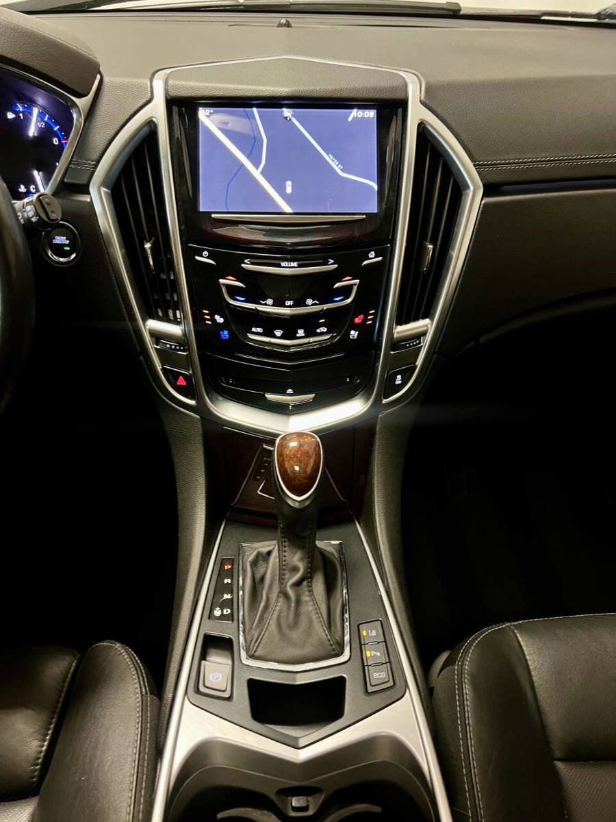 Used 2016 Cadillac SRX Premium w/ Driver Assist Package image 18