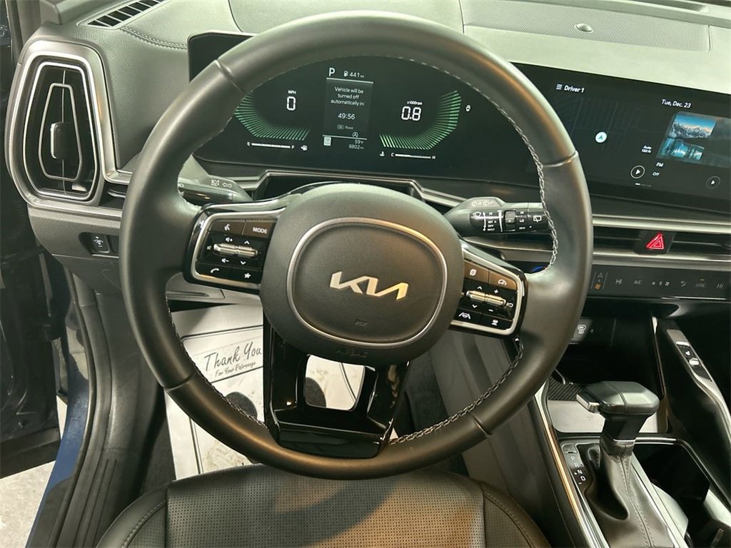 Certified 2025 Kia Sorento S image 4