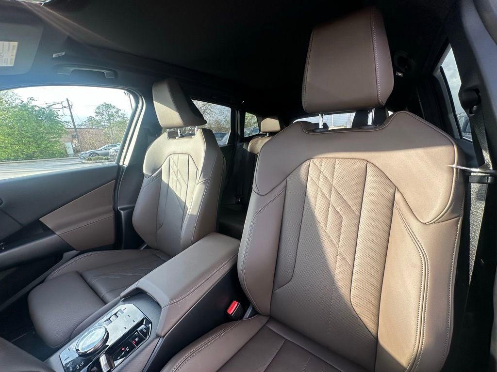 Certified 2025 BMW X3 xDrive30i image 11