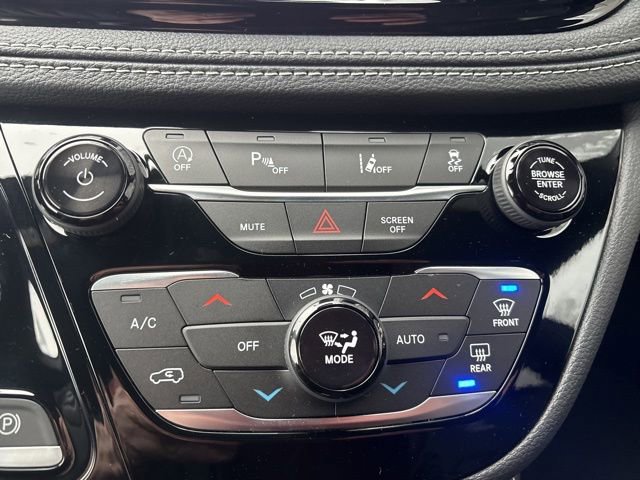 New 2026 Chrysler Pacifica Limited w/ S Appearance Package image 11