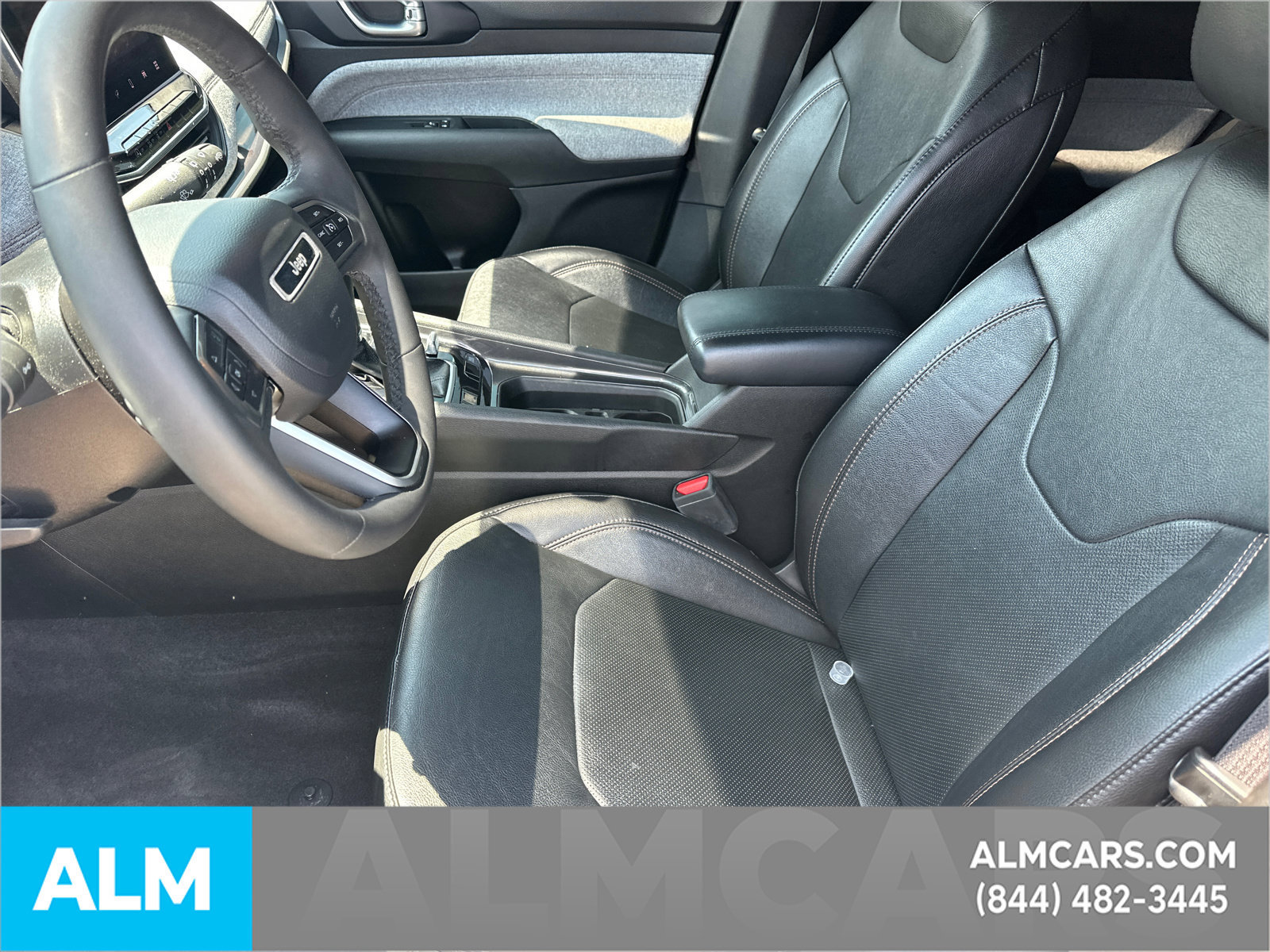 Used 2023 Jeep Compass Latitude AWD/4WD image 10