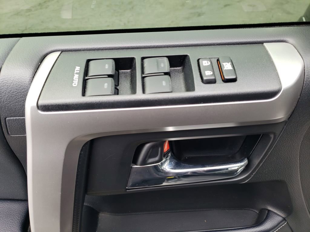 Used 2022 Toyota 4Runner SR5 Premium w/ Moonroof Package AWD/4WD image 12