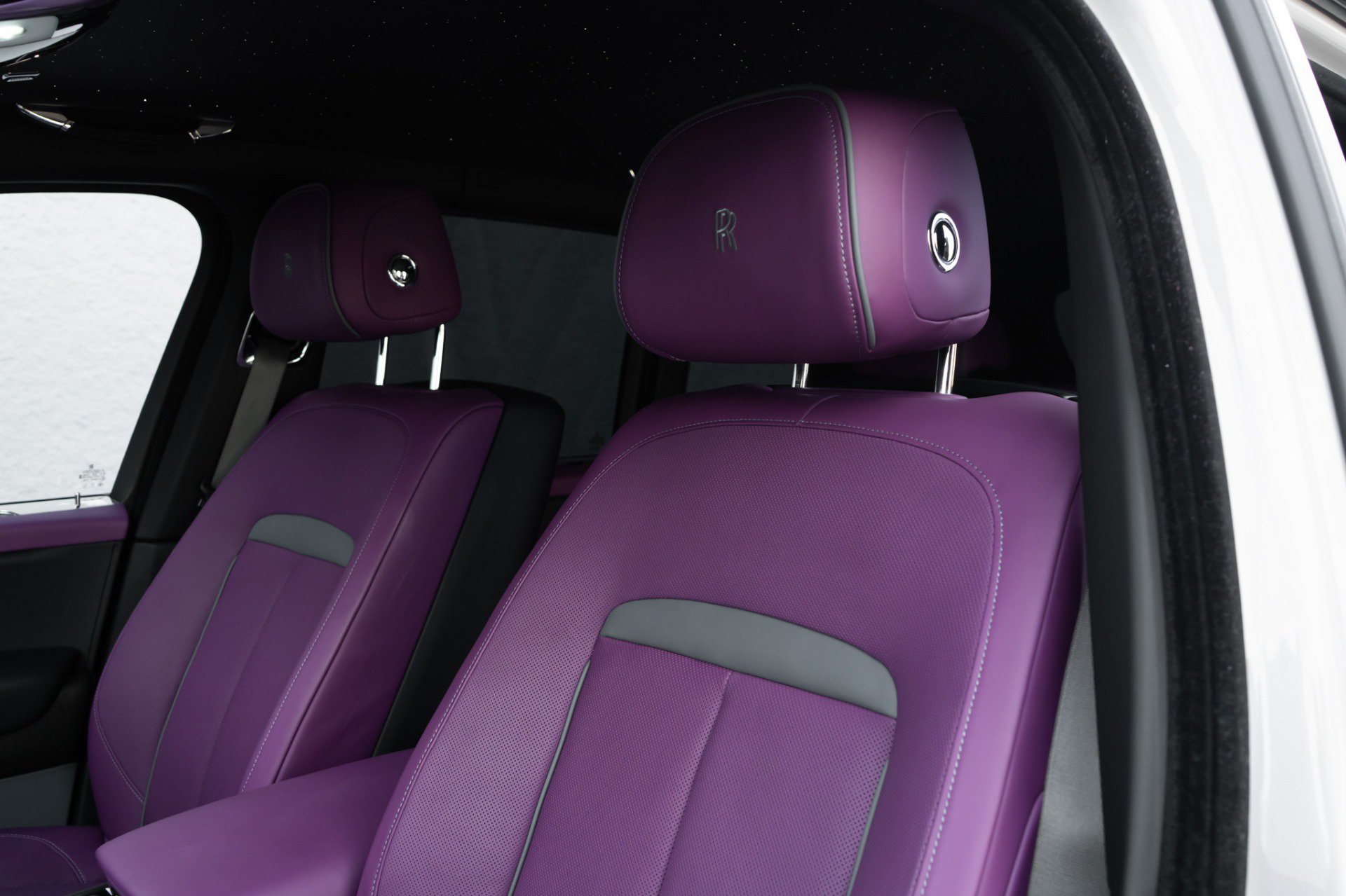 Used 2024 Rolls-Royce Cullinan AWD/4WD image 18