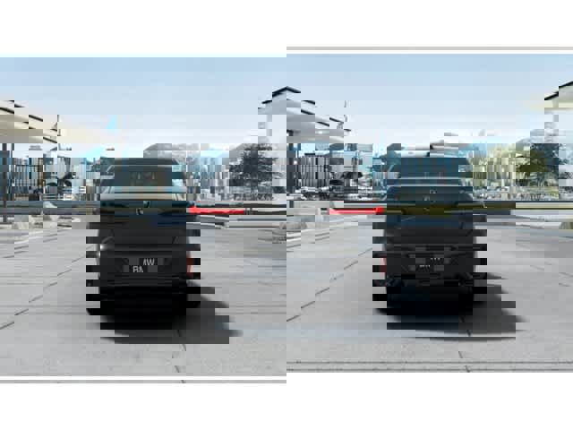 New 2026 BMW 740i xDrive w/ Luxury Rear Seating Package image 5