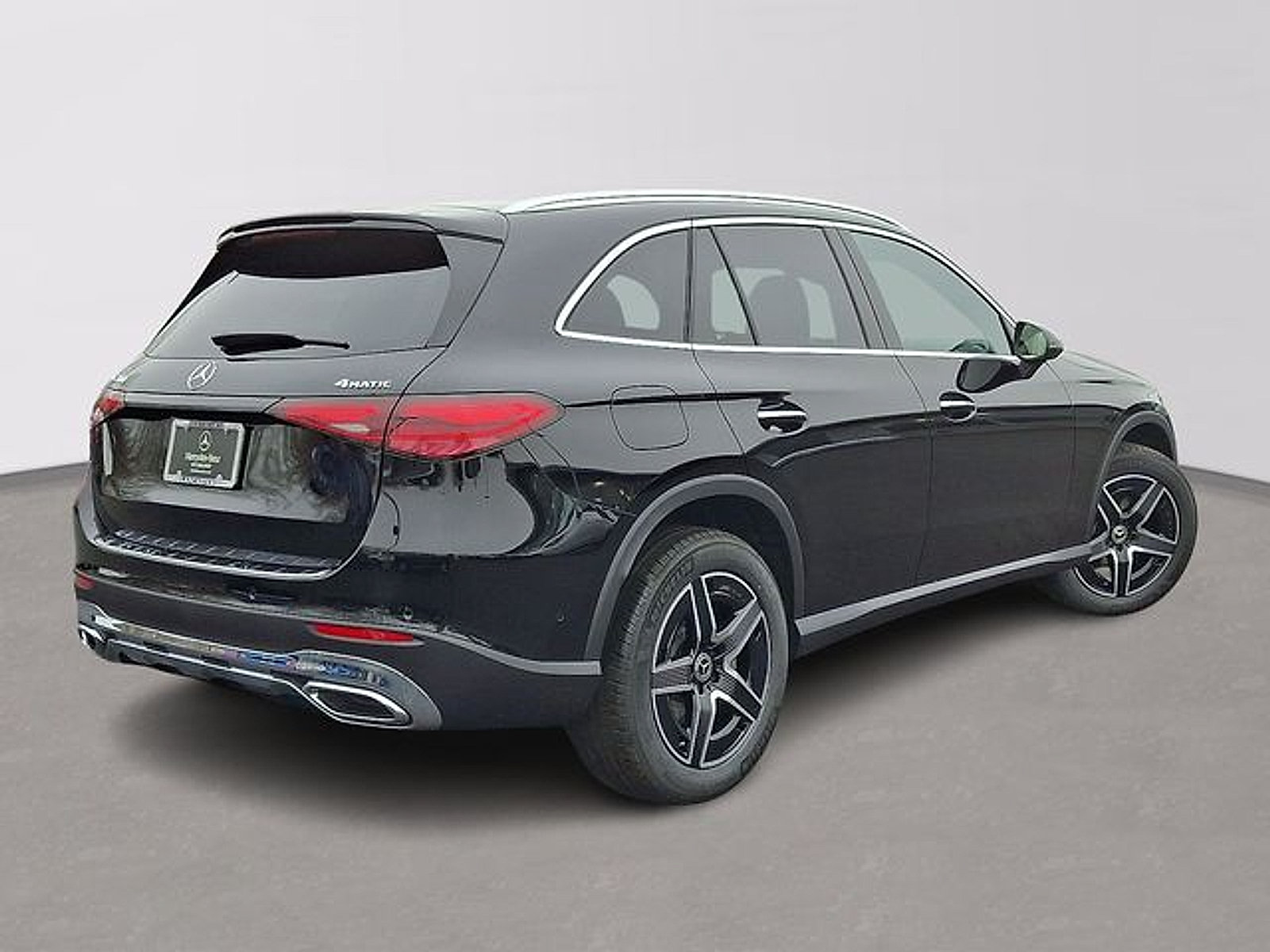 Certified 2026 Mercedes-Benz GLC 300 4MATIC image 4
