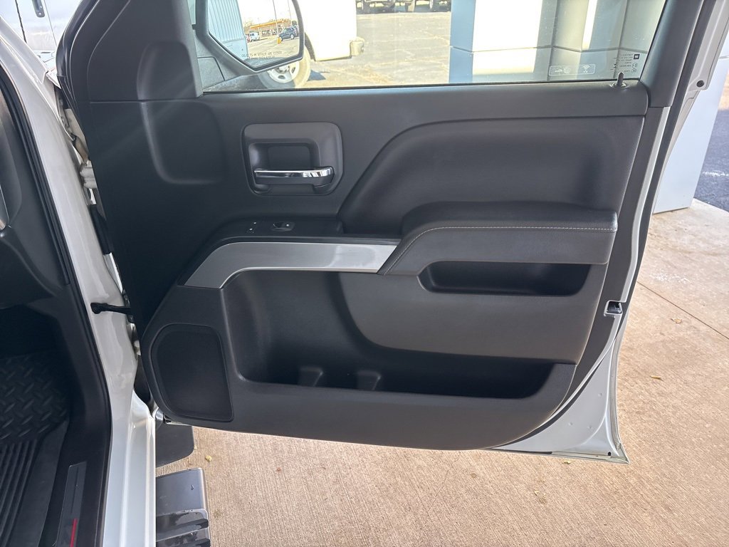 Used 2018 Chevrolet Silverado 1500 LT w/ All Star Edition image 28