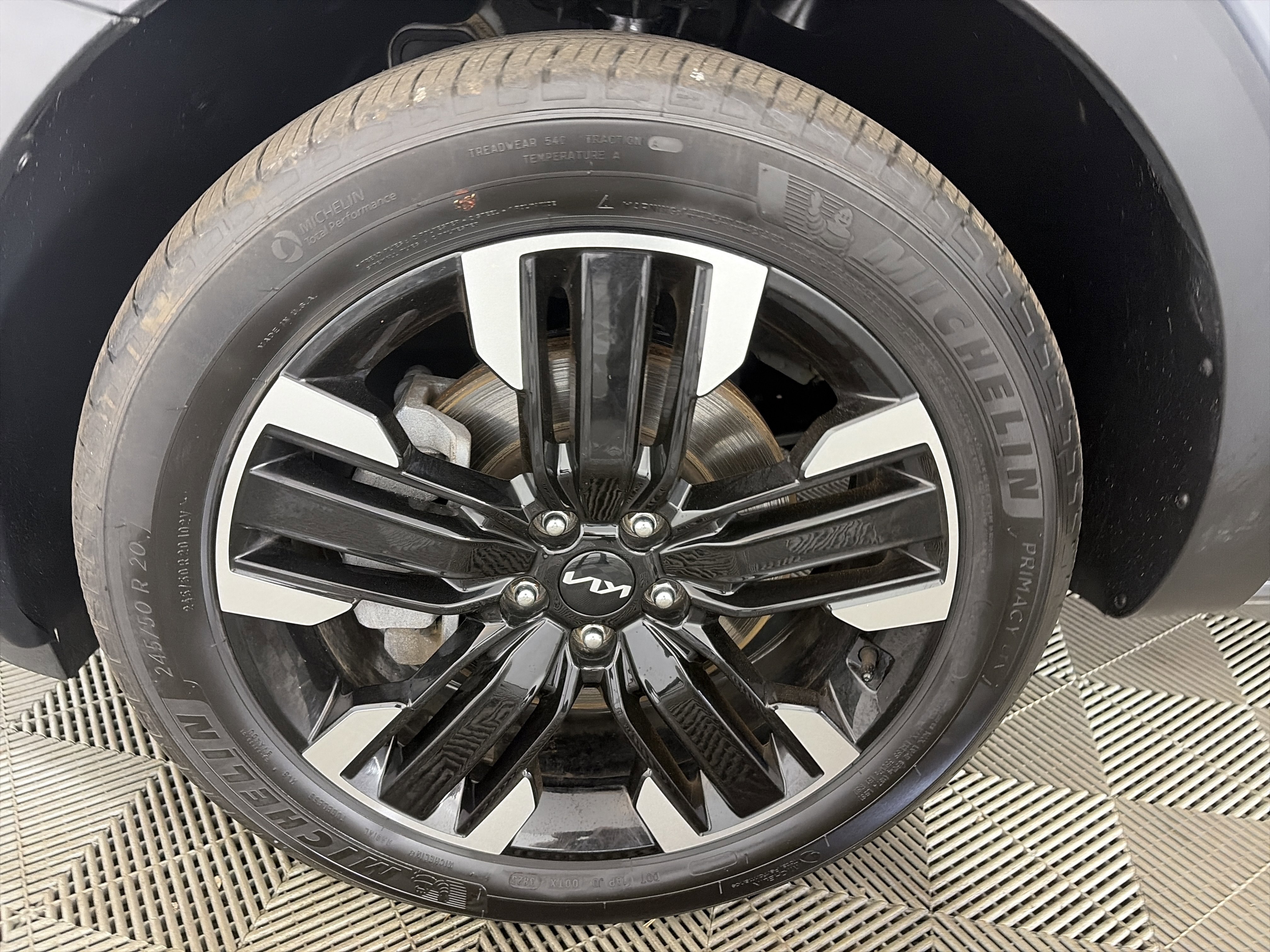 Certified 2024 Kia Telluride SX Prestige image 14