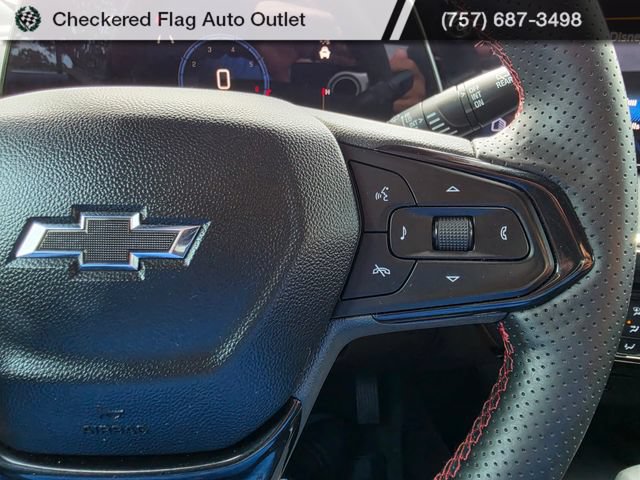 Used 2024 Chevrolet Trax RS w/ Sunroof Package FWD image 28