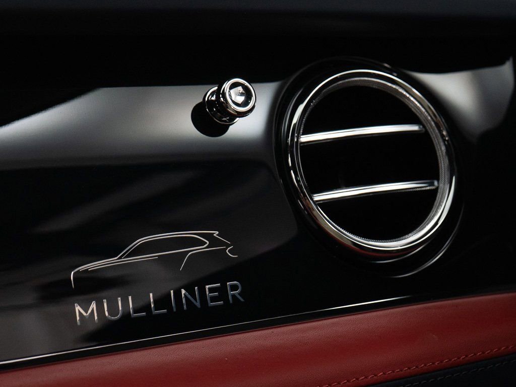 Certified 2025 Bentley Bentayga Extended Wheelbase image 43