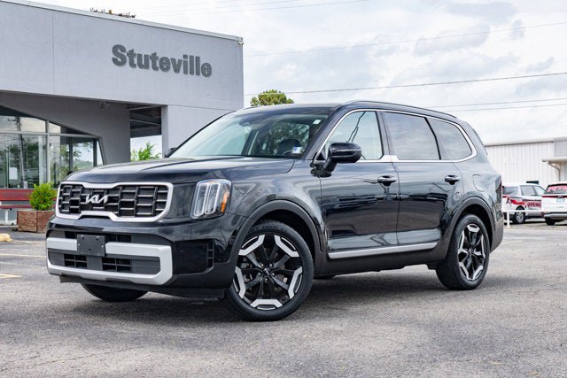 Used 2025 Kia Telluride S