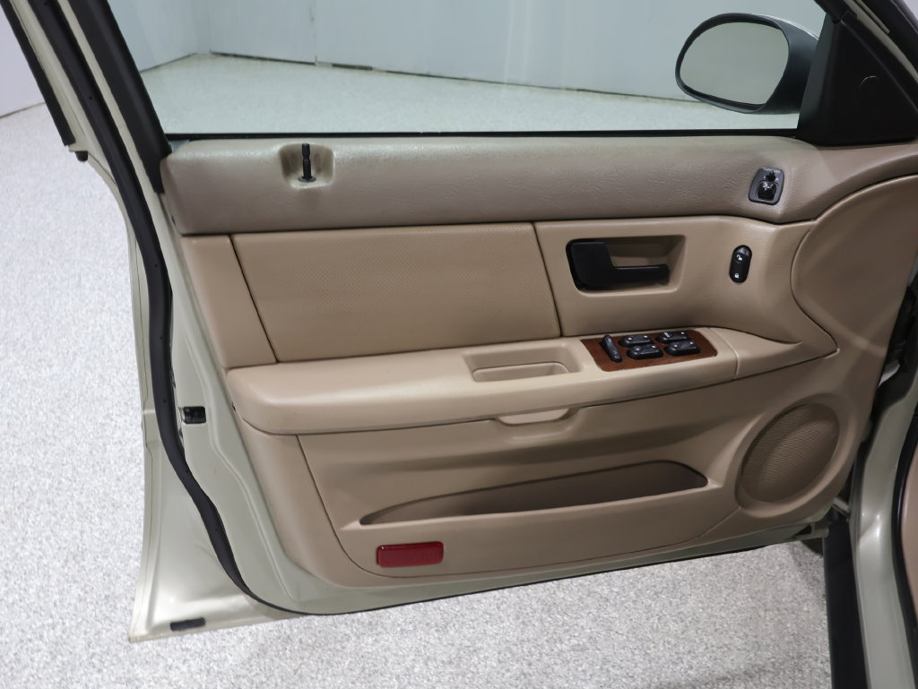 Used 2006 Ford Taurus SEL FWD image 21