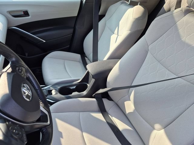 Used 2022 Toyota Corolla Cross LE w/ Moonroof Package AWD/4WD image 12