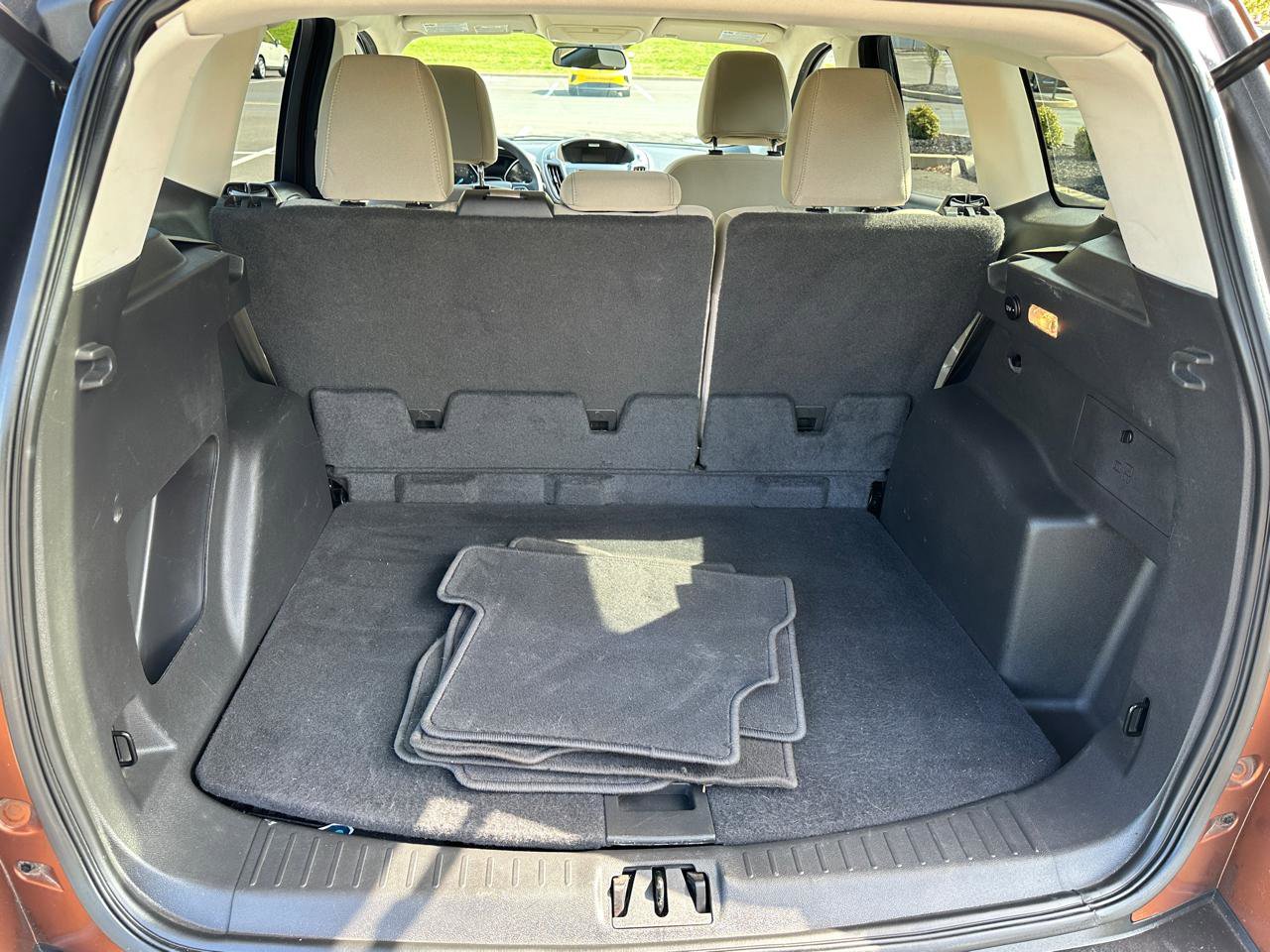 Used 2017 Ford Escape SE FWD image 7