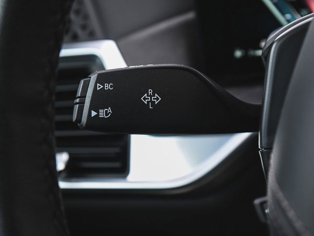 Used 2026 BMW X5 xDrive40i image 24