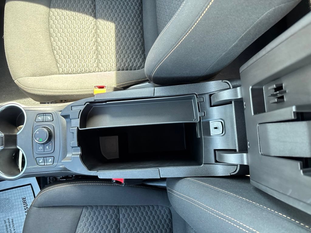 Used 2020 GMC Terrain SLE w/ Driver Convenience Package AWD/4WD image 16