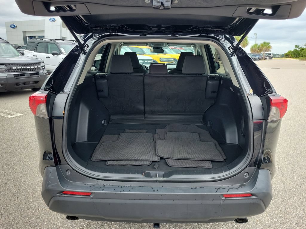 Used 2024 Toyota RAV4 AWD Hybrid image 10