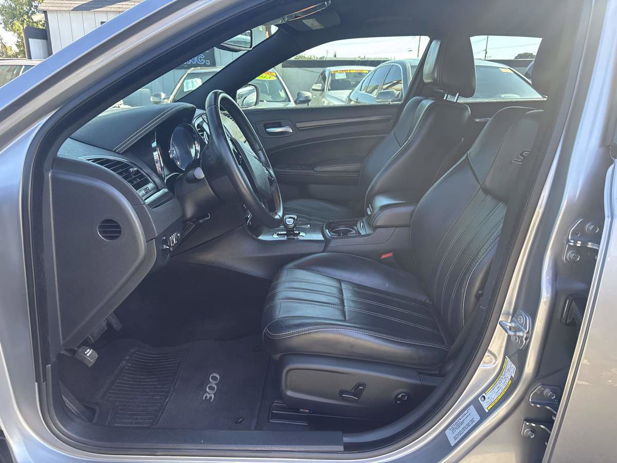 Used 2014 Chrysler 300 S w/ Light Group image 8