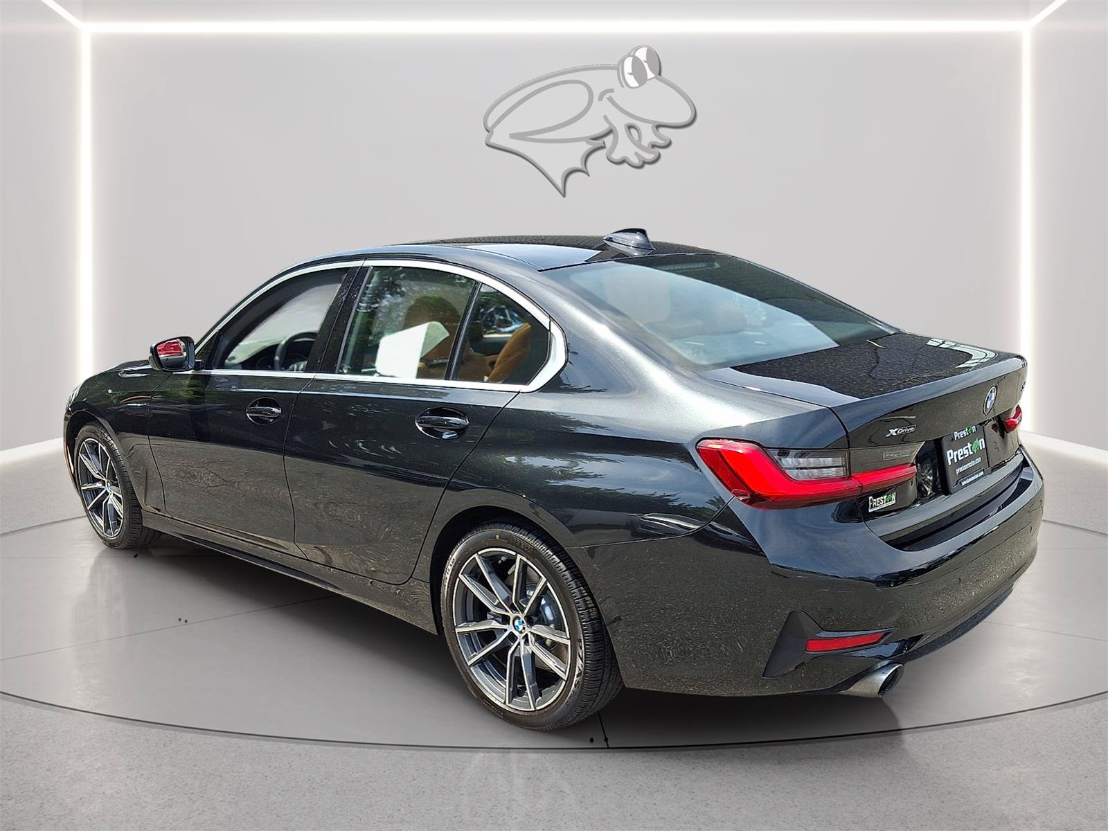 Used 2019 BMW 330i xDrive Sedan w/ Convenience Package AWD/4WD image 3