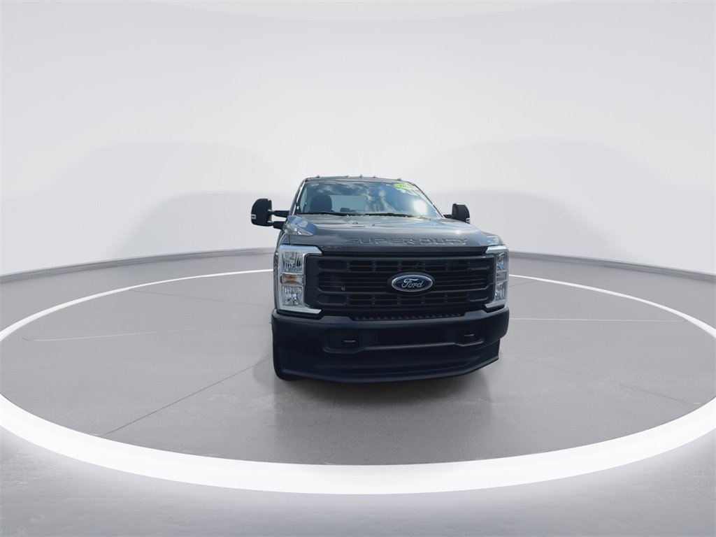 New 2026 Ford F350 XL image 3
