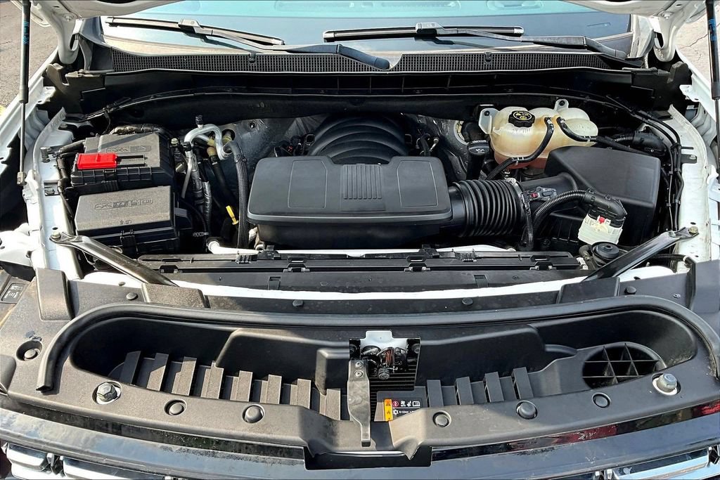Used 2023 Chevrolet Suburban Premier AWD/4WD image 29