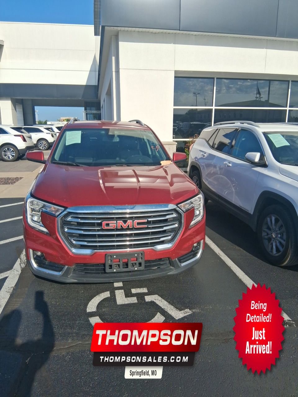 Certified 2024 GMC Terrain SLT w/ Infotainment Package II AWD/4WD image 1