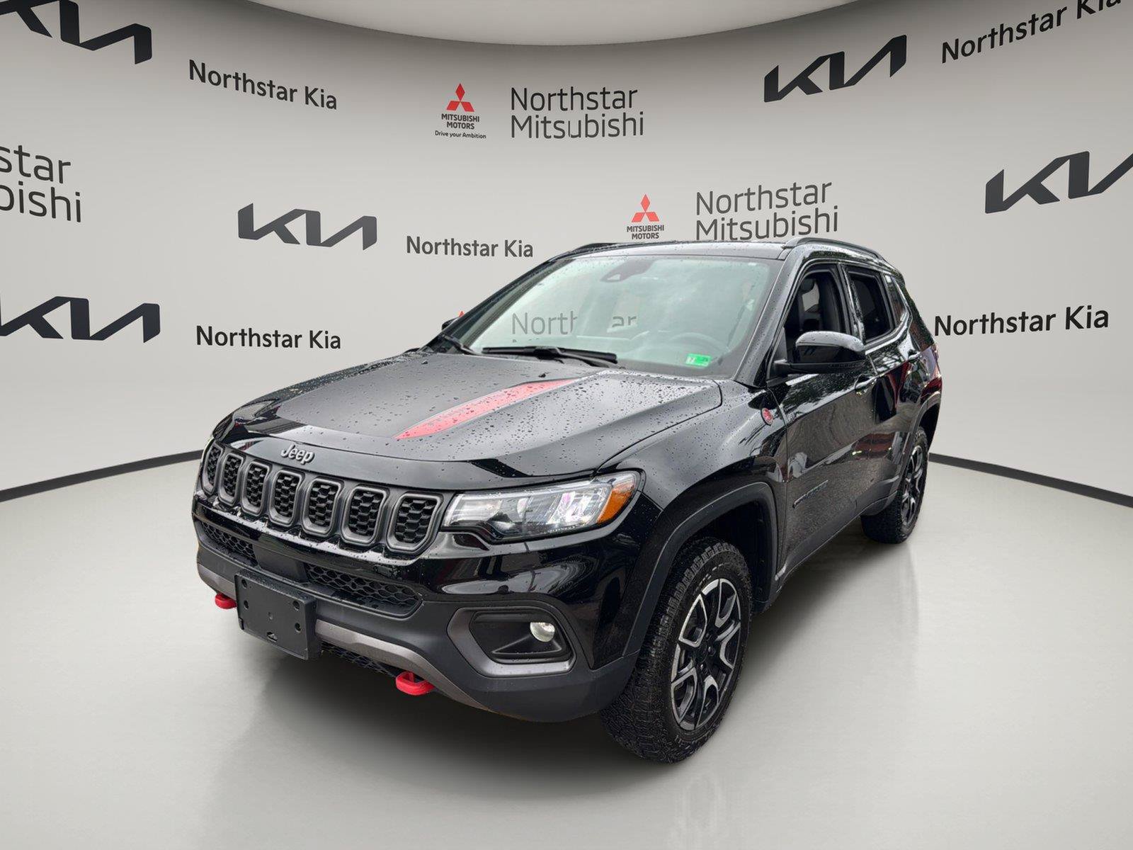 Used 2024 Jeep Compass Trailhawk AWD/4WD image 10
