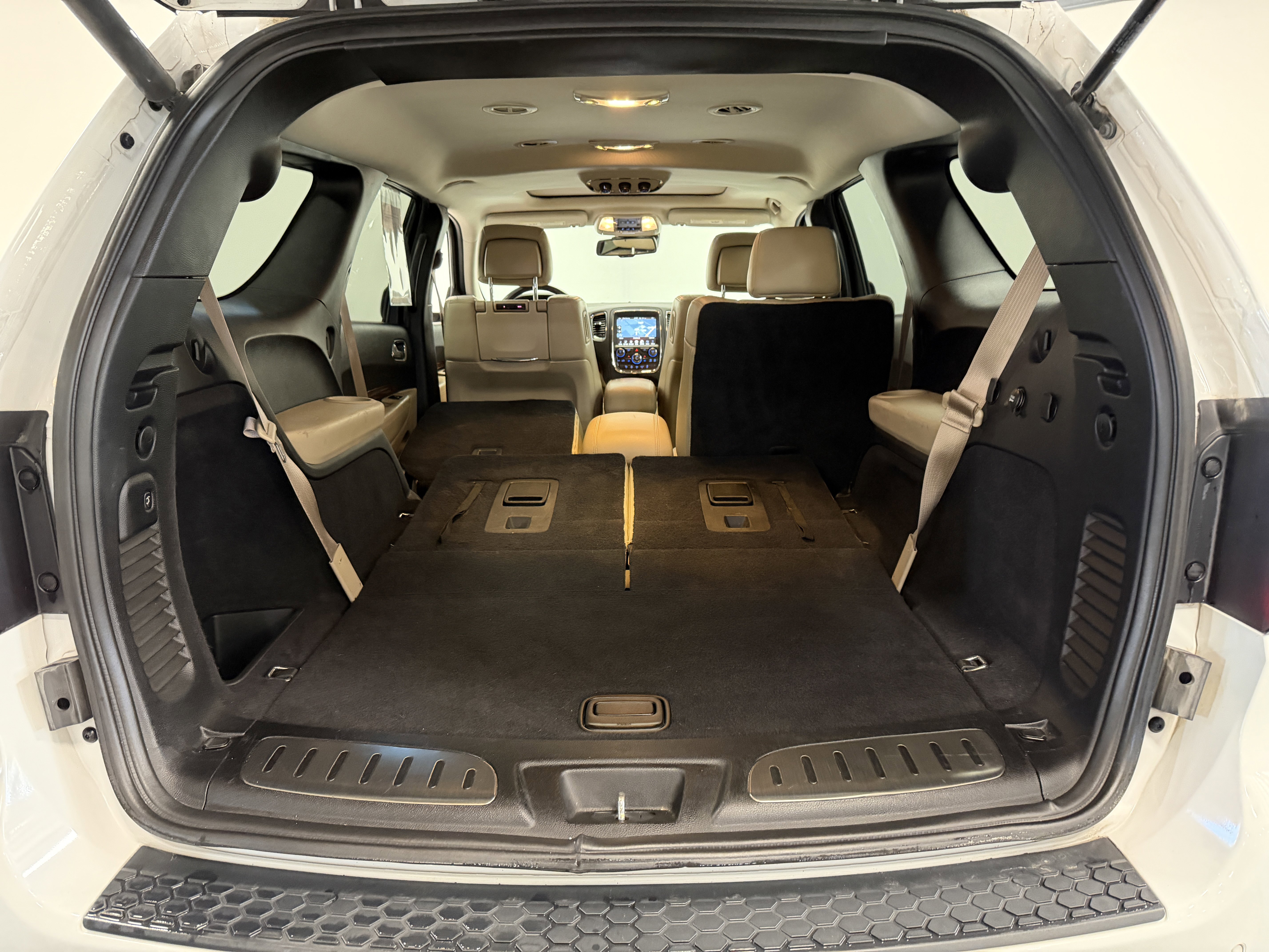 Used 2016 Dodge Durango Citadel w/ Premium Entertainment Group image 28