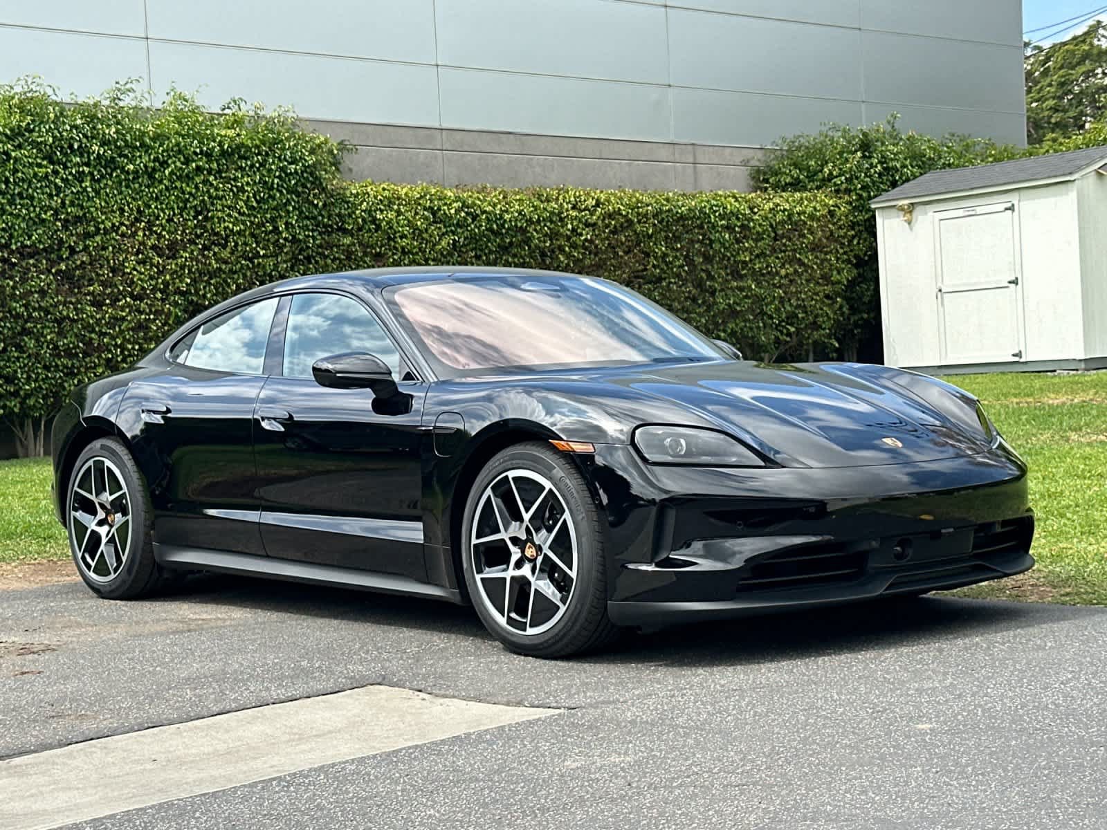 New 2026 Porsche Taycan 4S AWD/4WD image 10