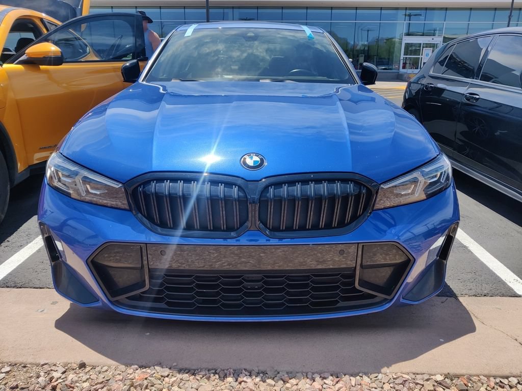Used 2023 BMW 330i Sedan w/ M Sport Package RWD image 2