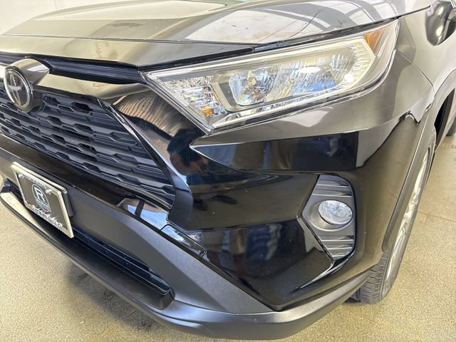 Used 2019 Toyota RAV4 XLE Premium w/ Cold Weather Package AWD/4WD image 28