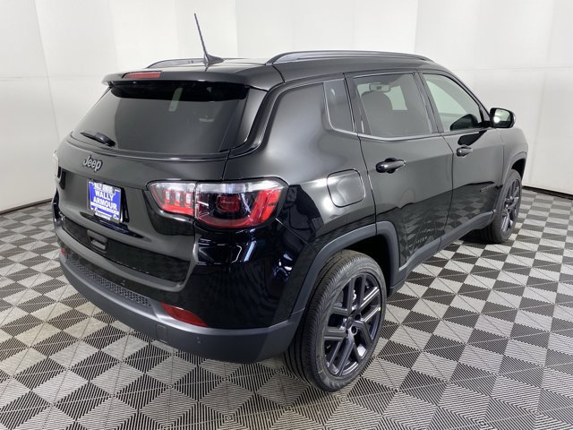 New 2026 Jeep Compass Limited w/ Sun, Sound & Navigation Group AWD/4WD image 9