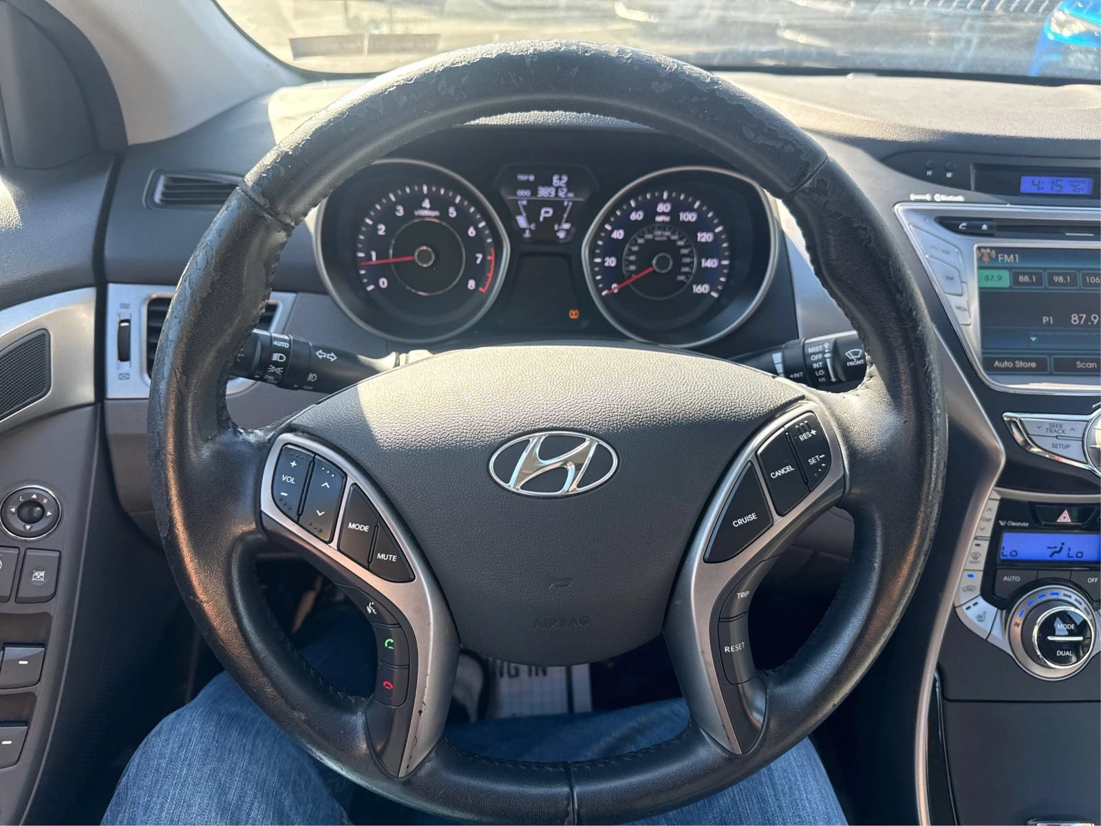 Used 2013 Hyundai Elantra Limited w/ Technology Pkg FWD image 17