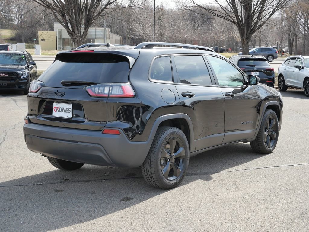 Used 2019 Jeep Cherokee Latitude Plus image 12