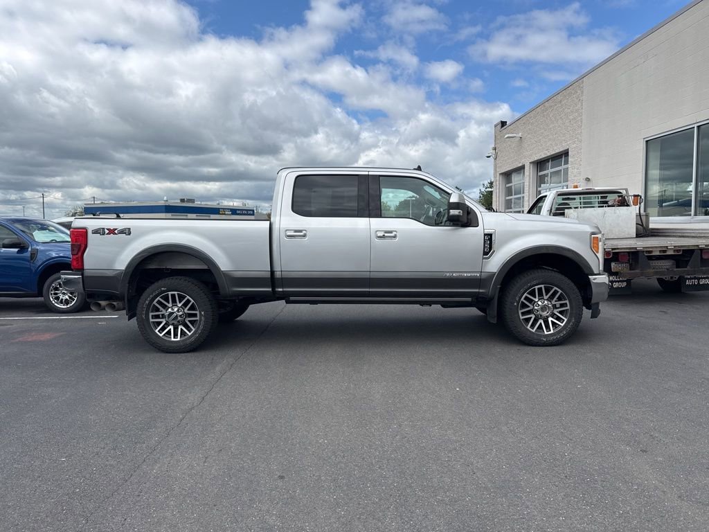 Used 2019 Ford F350 Lariat w/ Lariat Ultimate Package AWD/4WD image 4