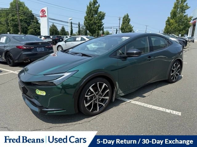 Used 2025 Toyota Prius Plug-In Hybrid FWD image 21