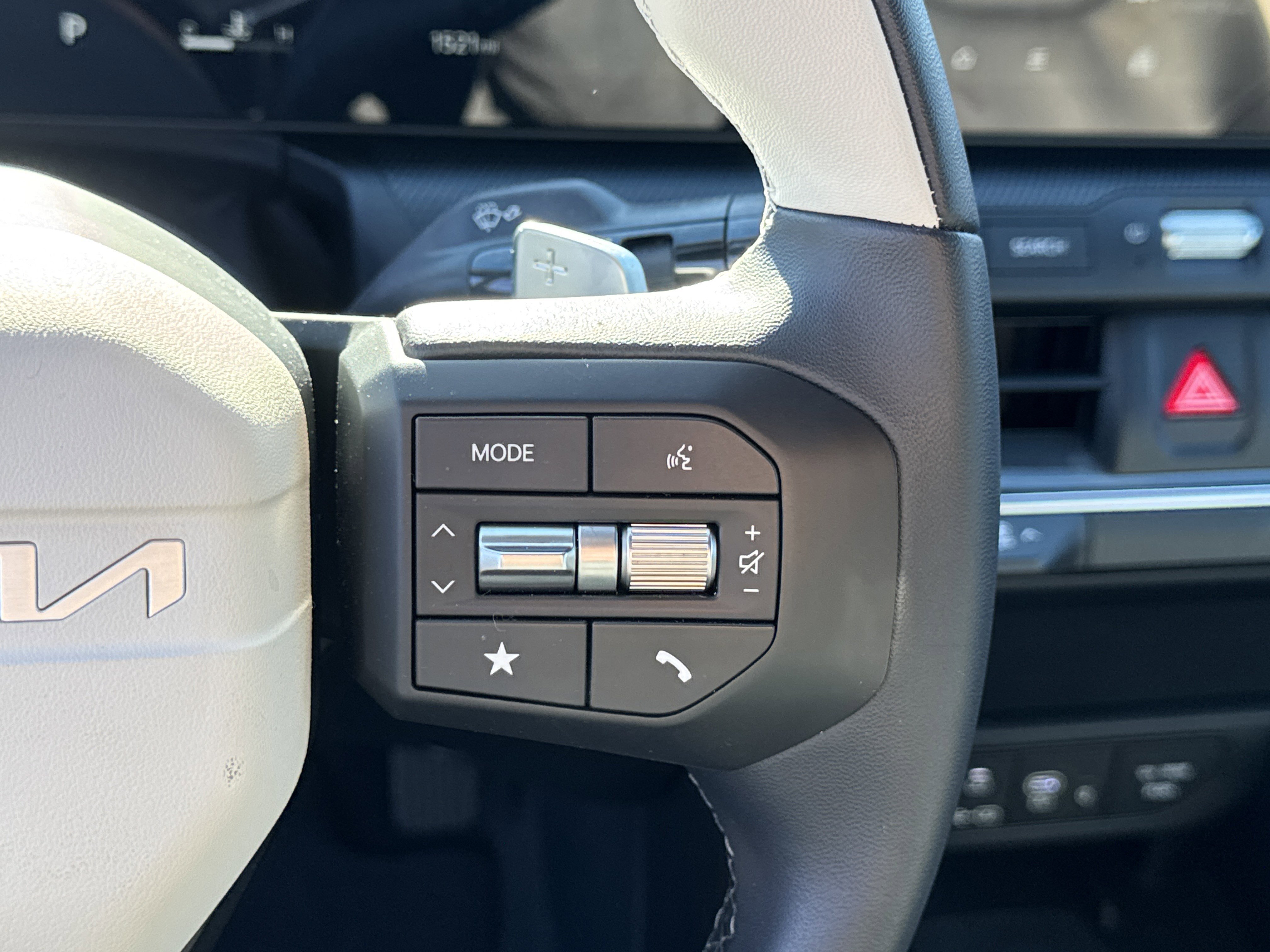 Certified 2025 Kia K4 GT-Line w/ GT-Line Premium Package image 26