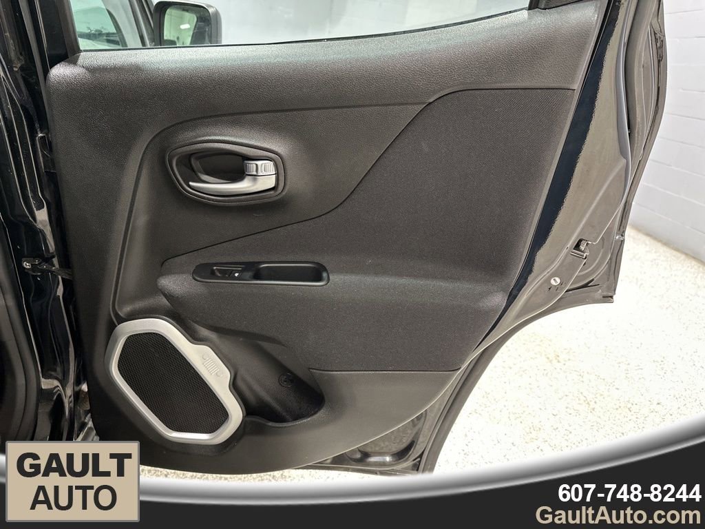 Used 2018 Jeep Renegade Sport w/ Power & Air Group image 19