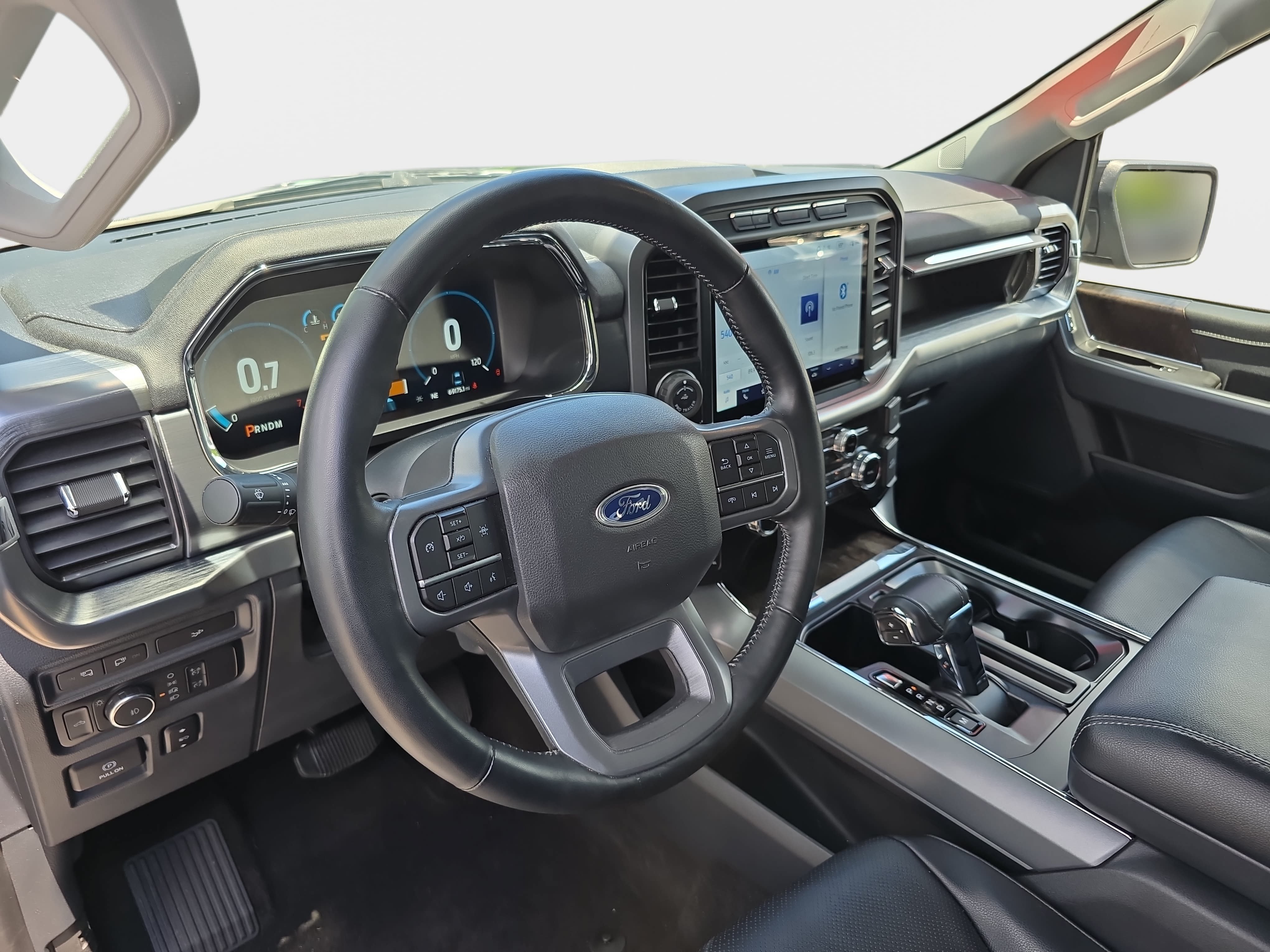 Used 2022 Ford F150 Lariat w/ Trailer Tow Package AWD/4WD image 15