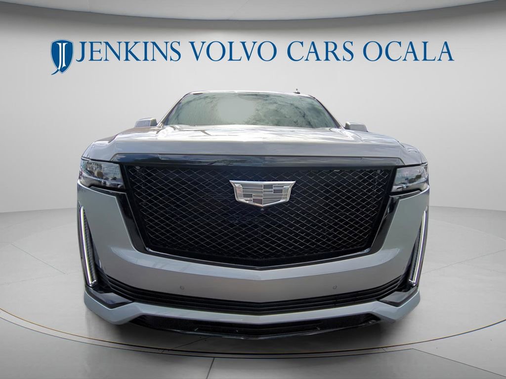 Used 2024 Cadillac Escalade Sport Platinum w/ LPO, ONYX Package AWD/4WD image 8