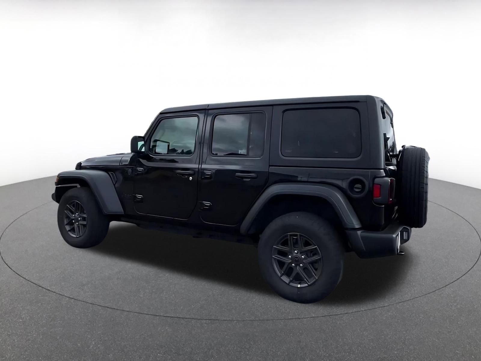 Used 2025 Jeep Wrangler Unlimited Sport AWD/4WD image 8