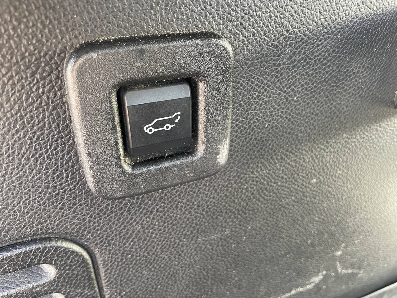 Used 2017 Ford Expedition EL Platinum AWD/4WD image 28