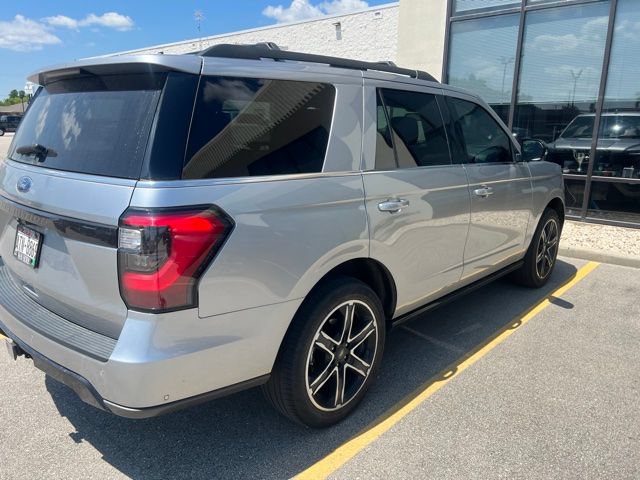 Used 2021 Ford Expedition Limited AWD/4WD image 3